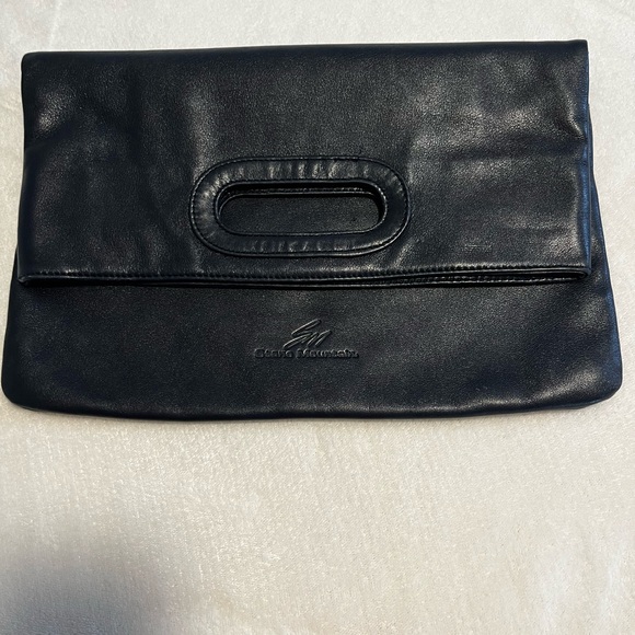 Stone Mountain Accessories Handbags - 👜 Stone Mountain Navy Blue Fold-Over Clutch / leather Tote/ clutch Bag